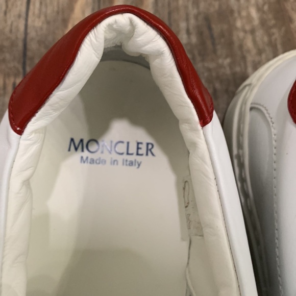 🌸✨MONCLER STRIPE-DETAIL LOW TOP LEATHER SNEAKERS🌺 - Picture 8 of 9